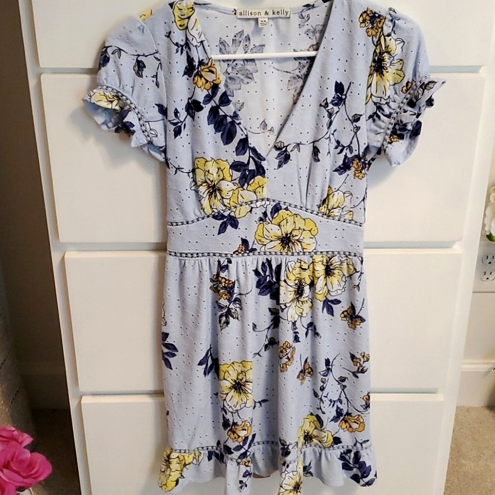 NWOT Dillard's Allison & Kelly Ruffle Fit & Flare Dress - Picture 4 of 12